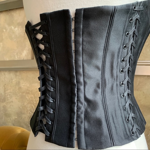 Closet Closes 11/1/22 RARE Vintage Carmen Marc Valvo Silk Corset - Picture 6 of 16